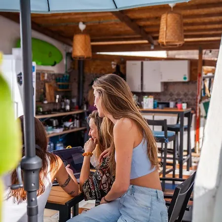 La Ventana Azul Surf *