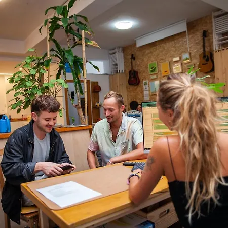 La Ventana Azul Surf Хостел