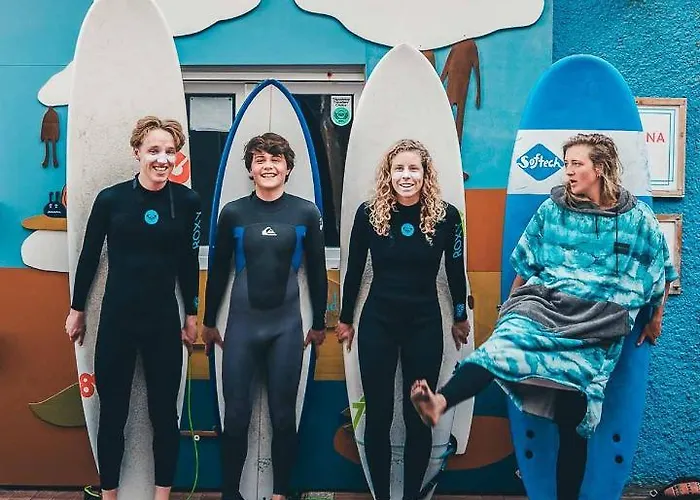 ホステル La Ventana Azul Surf *