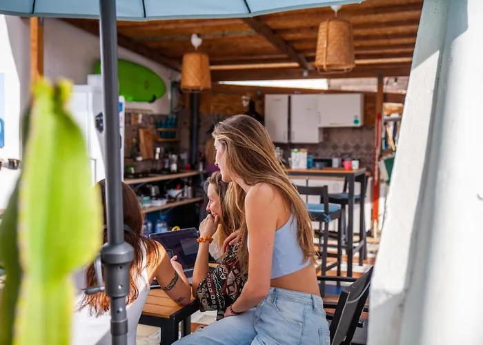 La Ventana Azul Surf *