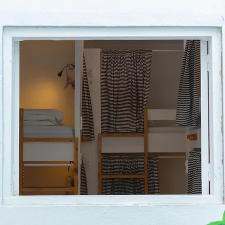 La Ventana Azul Surf Hostel
