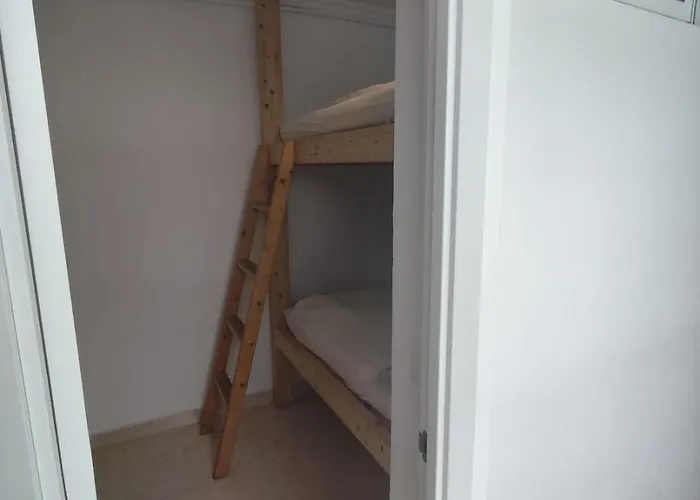 La Ventana Azul Surf Hostel *